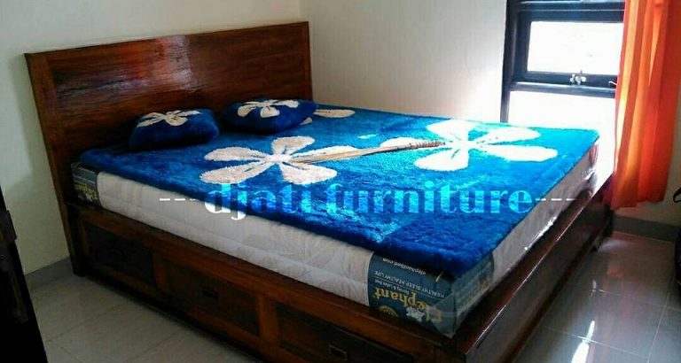 Tempat Tidur Minimalis Laci