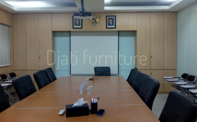 meja rapat